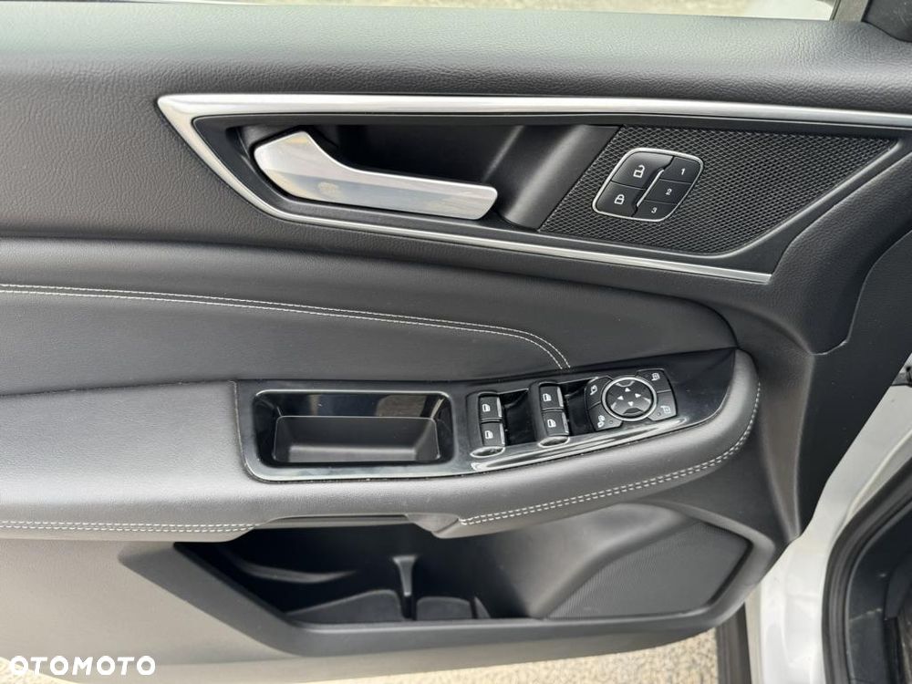 Ford S-Max 2.0 EcoBoost Titanium - 9