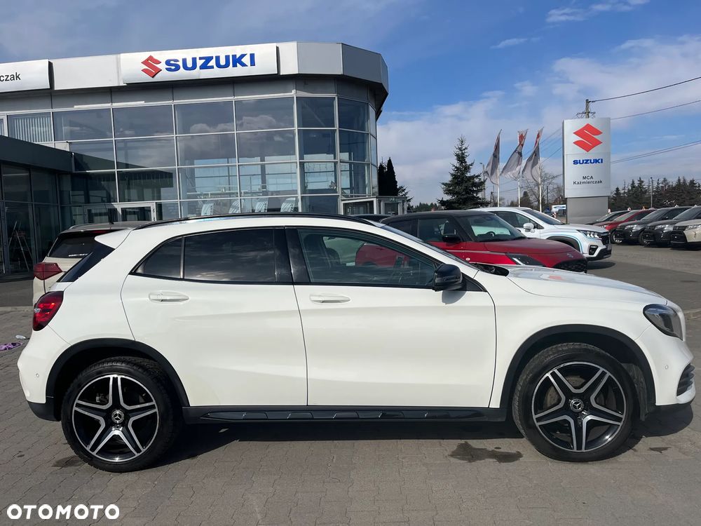 Mercedes-Benz GLA 200 7G-DCT AMG Line - 11