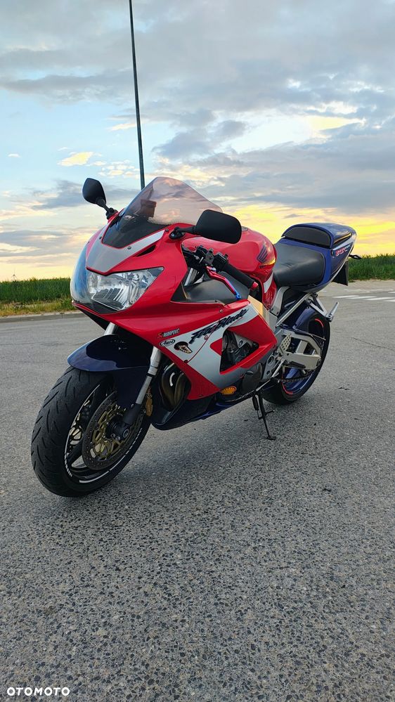 Honda CBR - 5