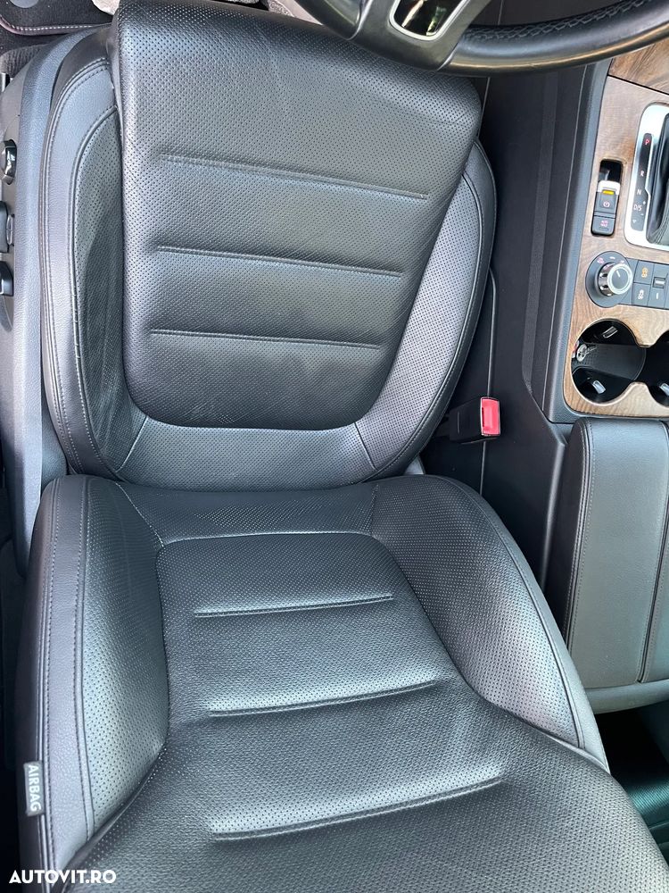 Volkswagen Touareg - 24