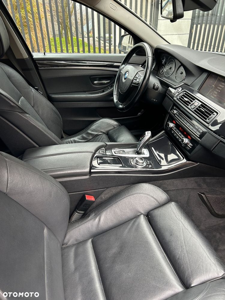 BMW Seria 5 520d - 14