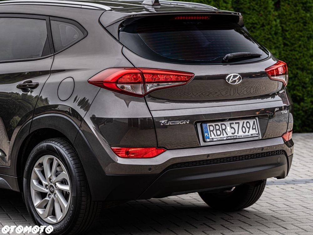Hyundai Tucson 1.7 CRDI BlueDrive Style 2WD - 21