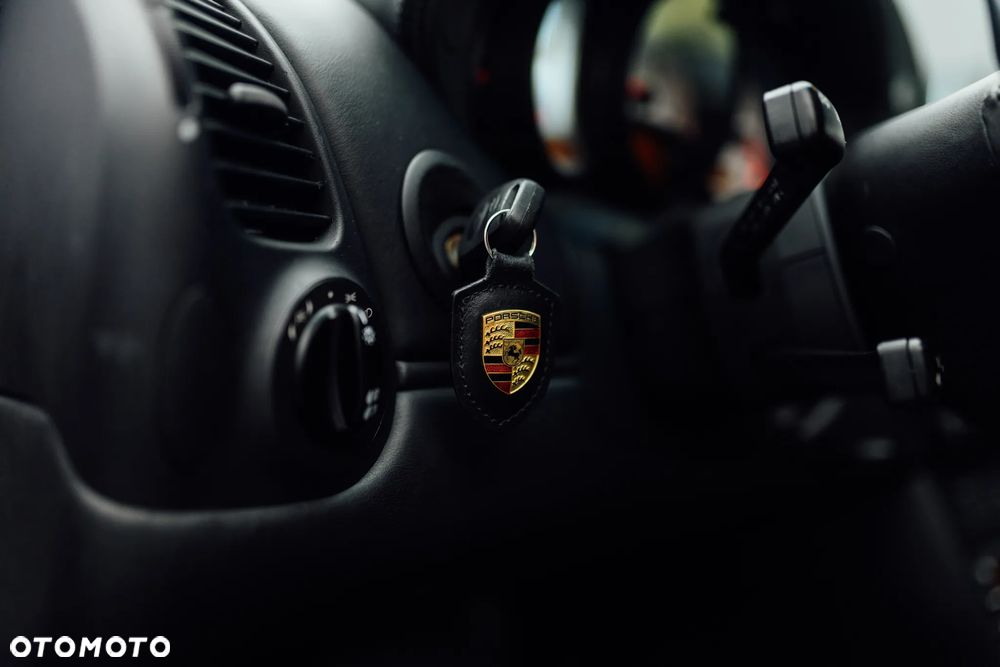 Porsche 911 - 28