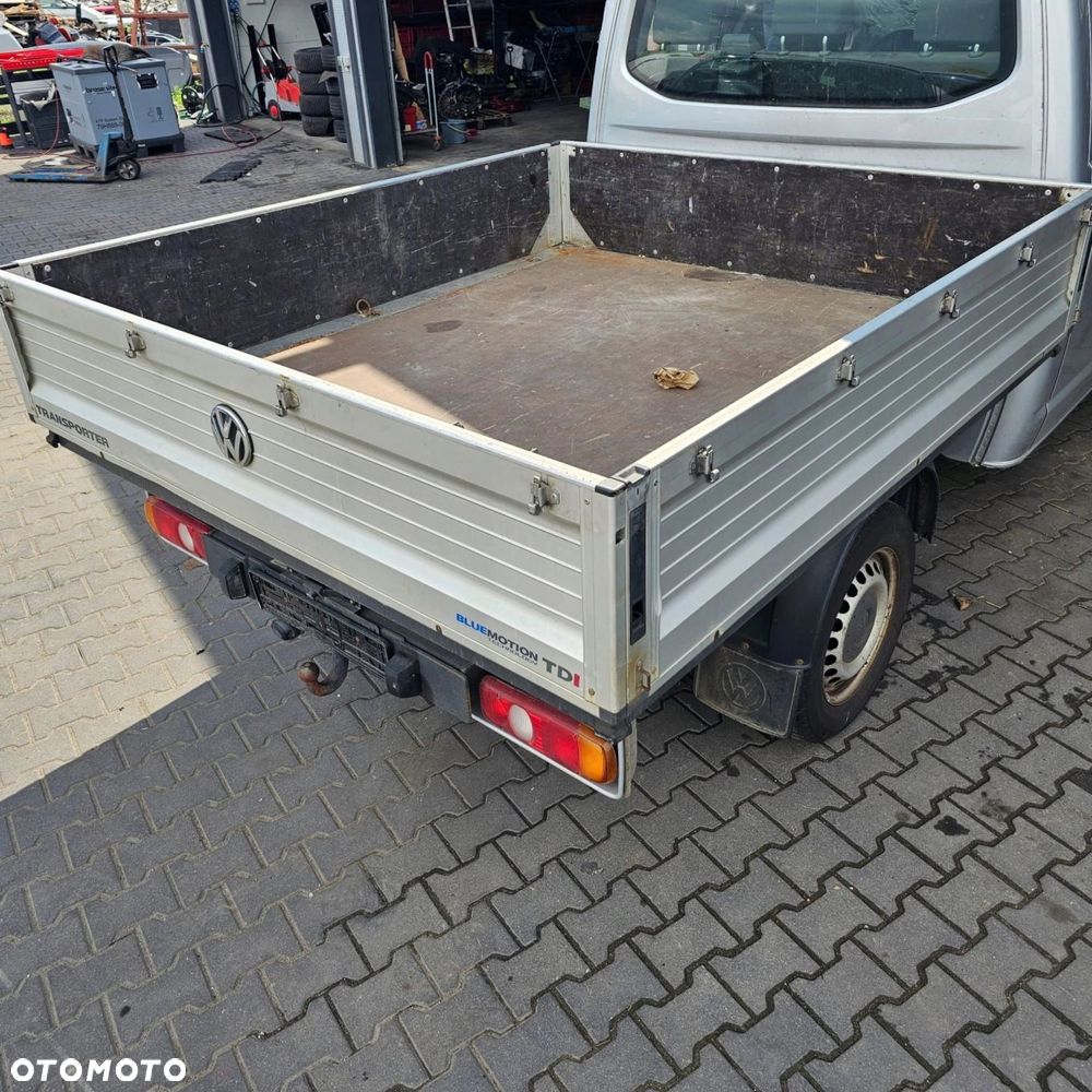VW T5 T6 DOKA skrzynia ładunkowa paka bez rdzy ORYGINAŁ - 1