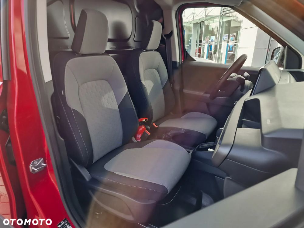 Ford Transit Courier - 18