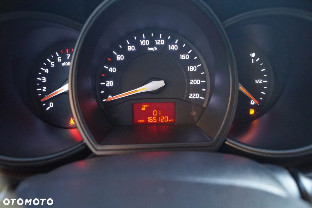 Kia Rio 1.2 Edition 7 - 11