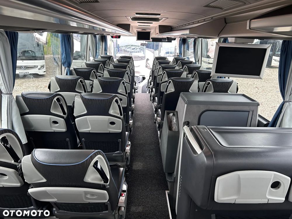 Mercedes-Benz Tourismo - 23