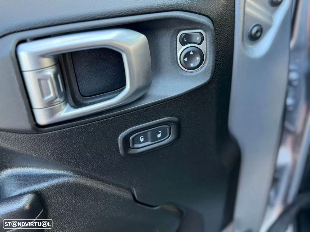 Jeep Wrangler Unlimited 2.2 CRD Rubicon AT - 6