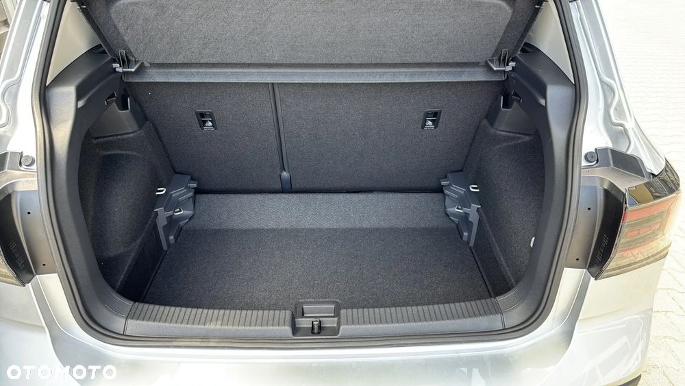 Volkswagen T-Cross 1.0 TSI Life Plus - 22