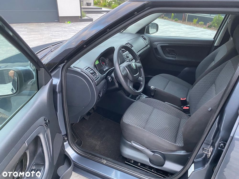 Skoda Fabia 1.2 TSI Active - 9