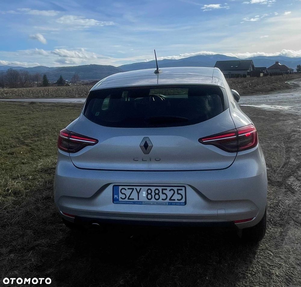 Renault Clio - 6
