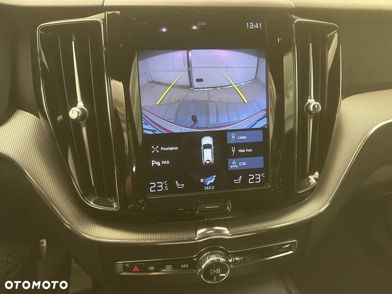 Volvo XC 60 B4 B R-Design - 15
