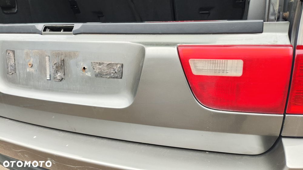 KLAPA BURTA LAMPA LEWY PRAWY TYŁ STERLINGGRAU METALLIC 472/7 ZAMEK SILNICZEK WYCIERACZKI TYŁ BLENDA LISTWA KLAMKA SZYBA WYKŁADZINA PODŁOGA TAPICERKA BAGAŻNIKA BMW X5 E53 LCI LIFT - 11
