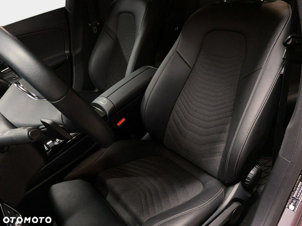 Mercedes-Benz CLA - 30