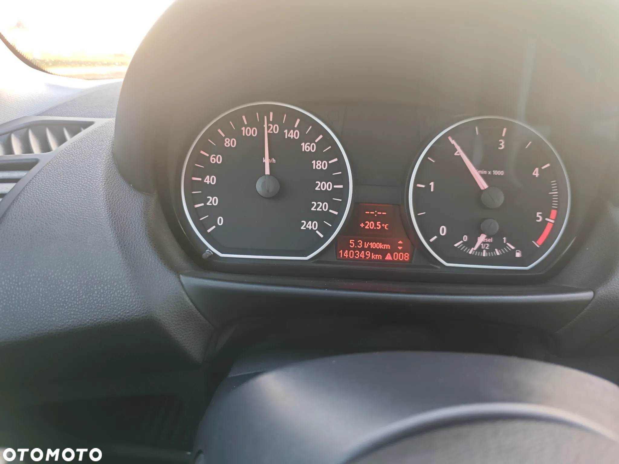 BMW Seria 1 120d DPF - 23