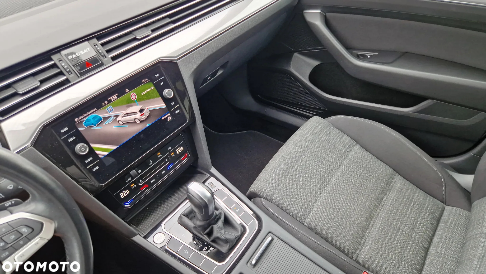 Volkswagen Passat Variant 2.0 TDI SCR DSG Business - 16