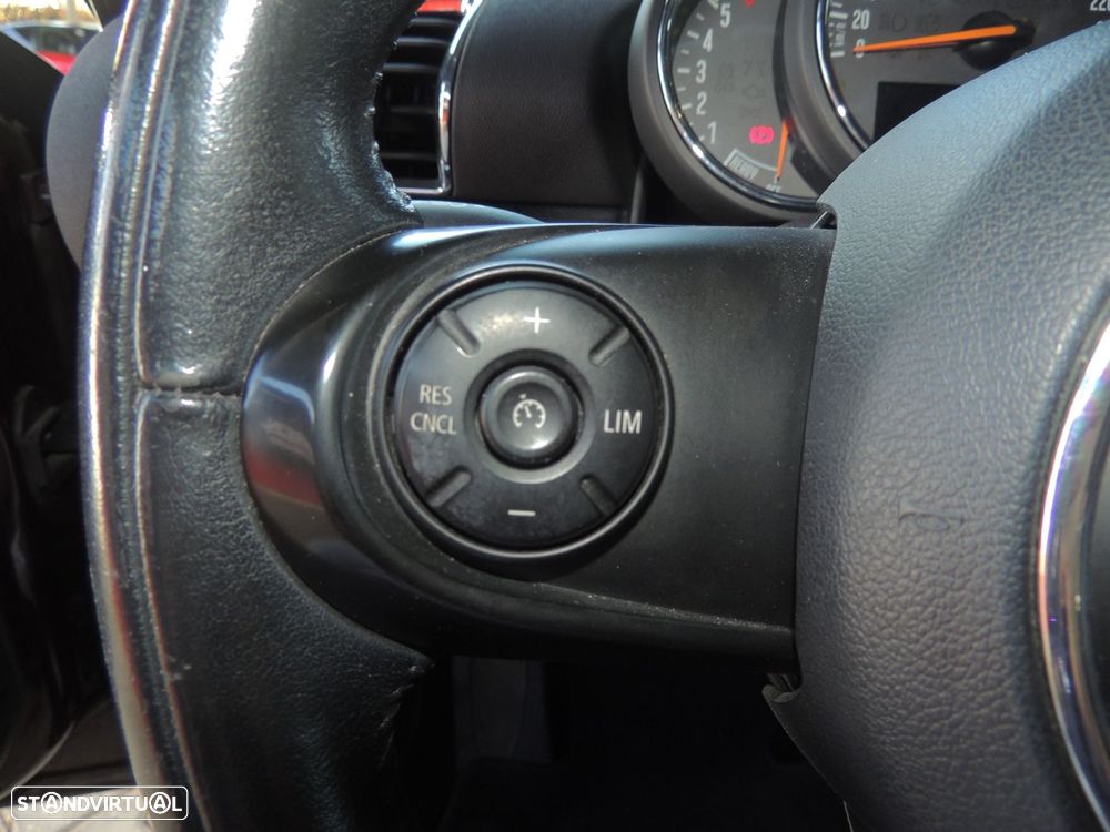 MINI Clubman Cooper SD Auto Desportiva - 27