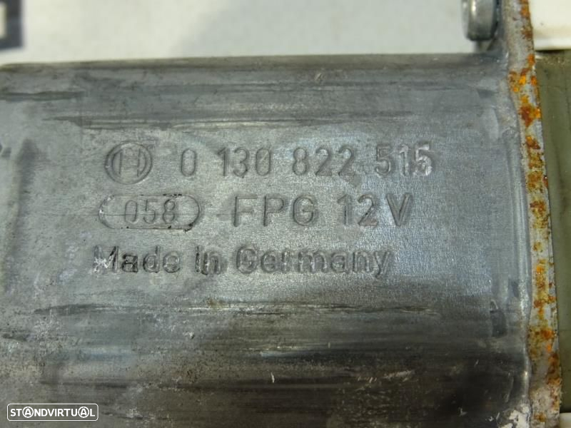 Motor Do Elevador De Vidro Frente Direito Bmw 4 Coupé (F32, F82)  0130 - 5