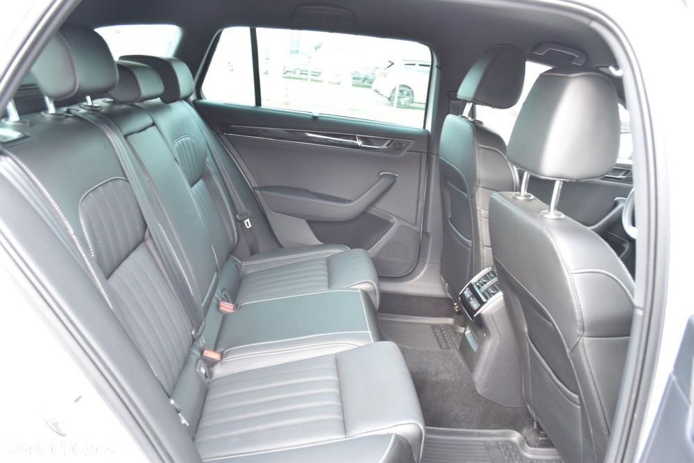 Skoda Superb 2.0 TSI L&K DSG - 35