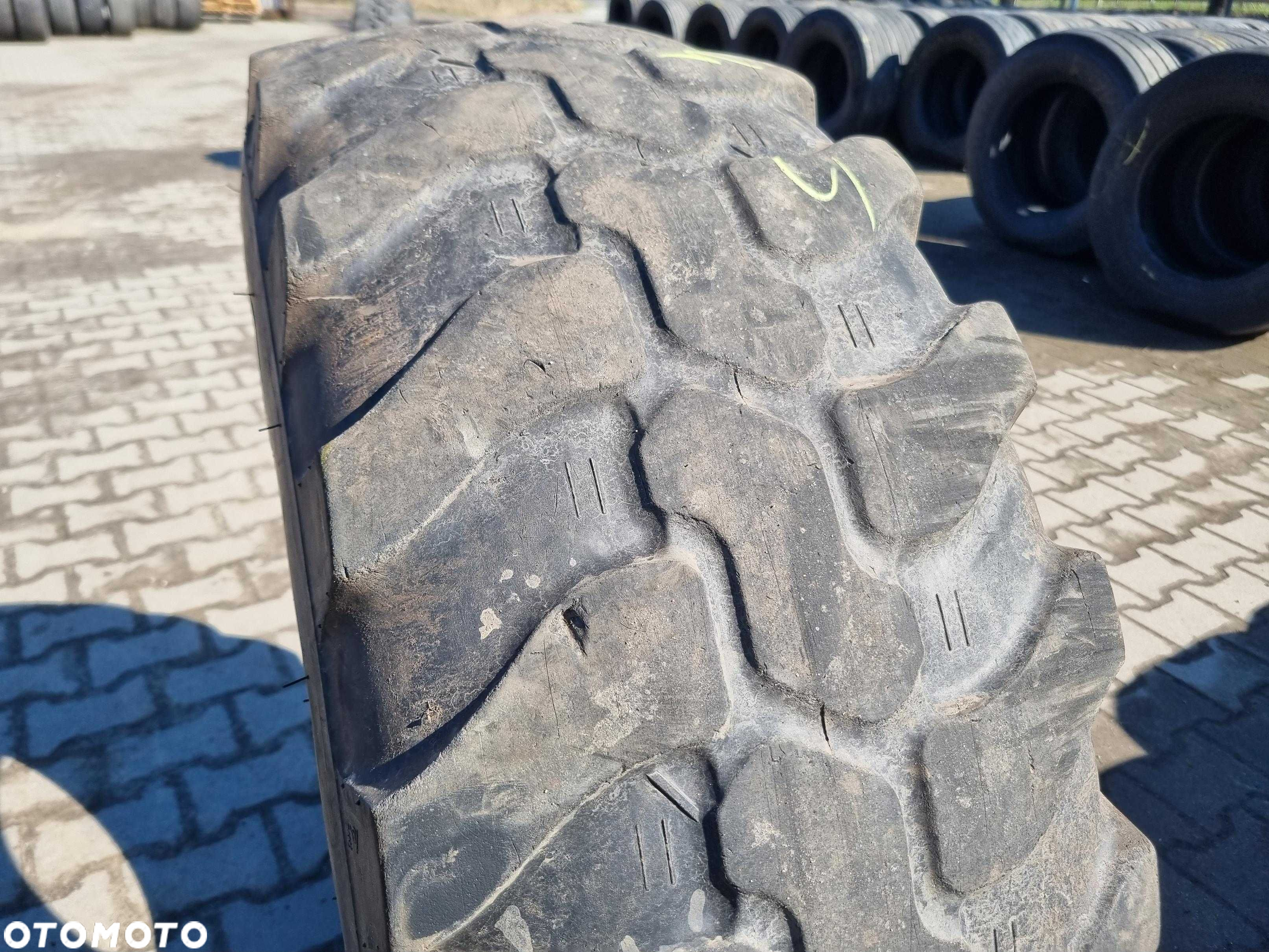 405/70R20, 16/70R20 Opona Przemysłowa  DUNLOP SPT9 - 2