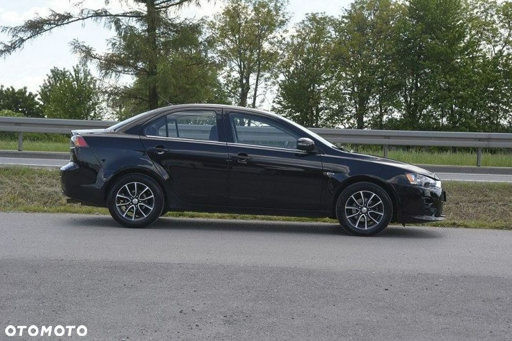 Mitsubishi Lancer 1.6 - 11