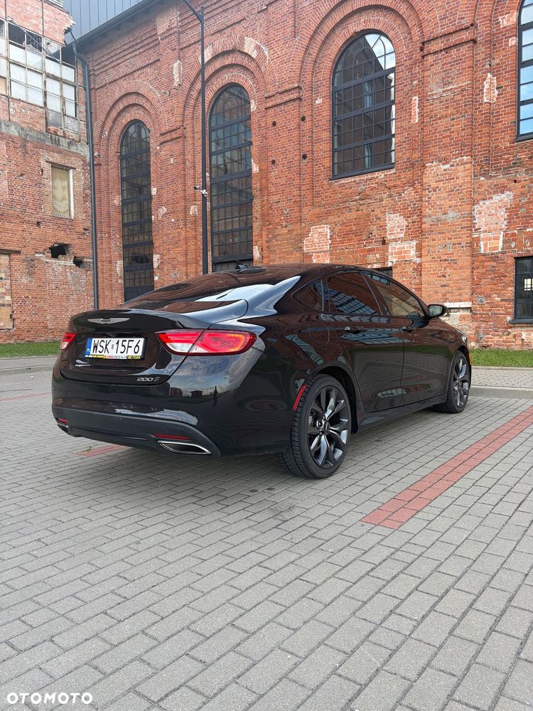 Chrysler 200 - 3