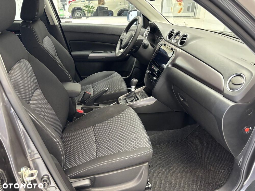 Suzuki Vitara - 21