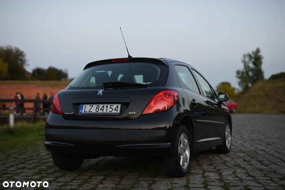 Peugeot 207 - 9