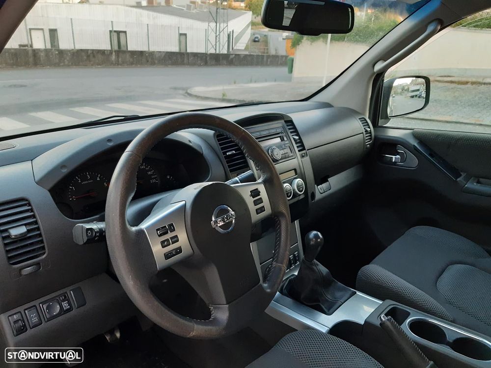 Nissan Navara 2.5 dCi CD LE - 13
