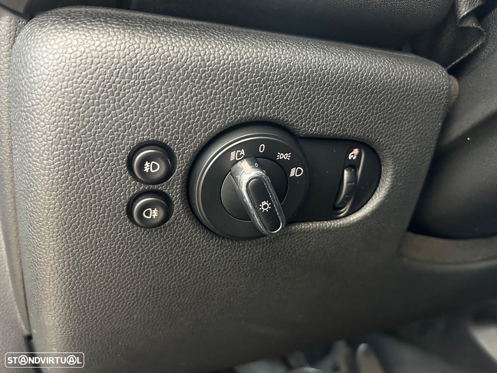 MINI 5 Portas Cooper Aut. - 21