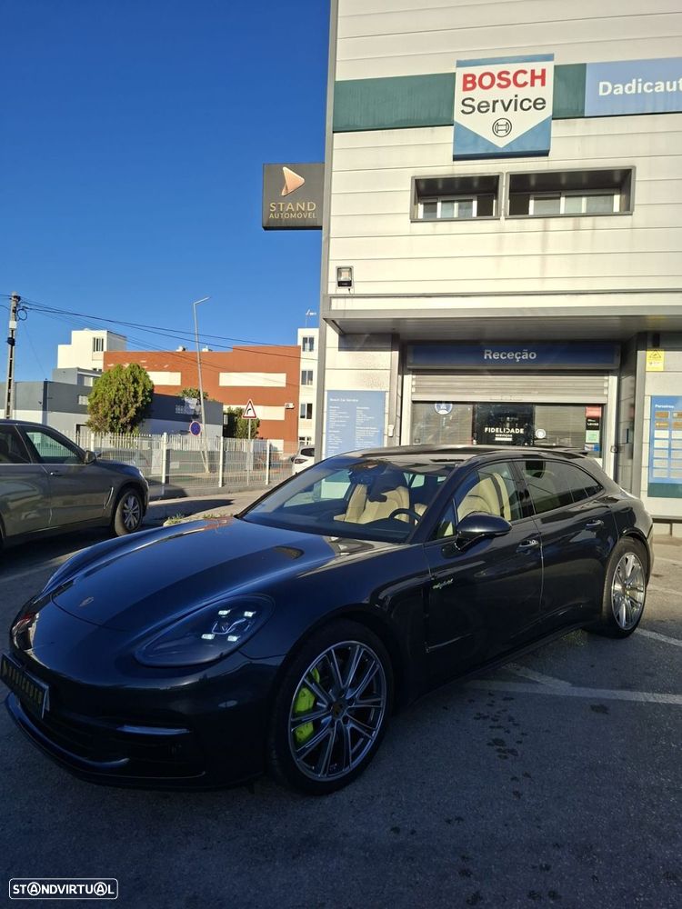 Porsche Panamera Sport Turismo - 2