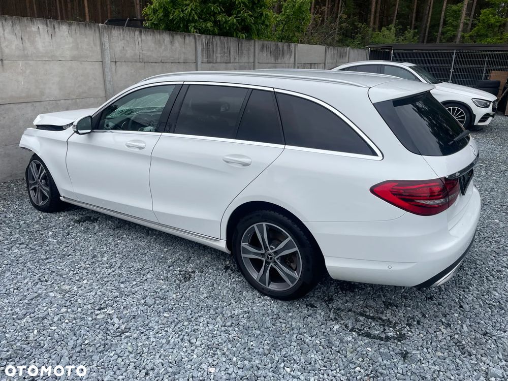 Mercedes-Benz Klasa C 300 d 4Matic 9G-TRONIC Avantgarde - 4