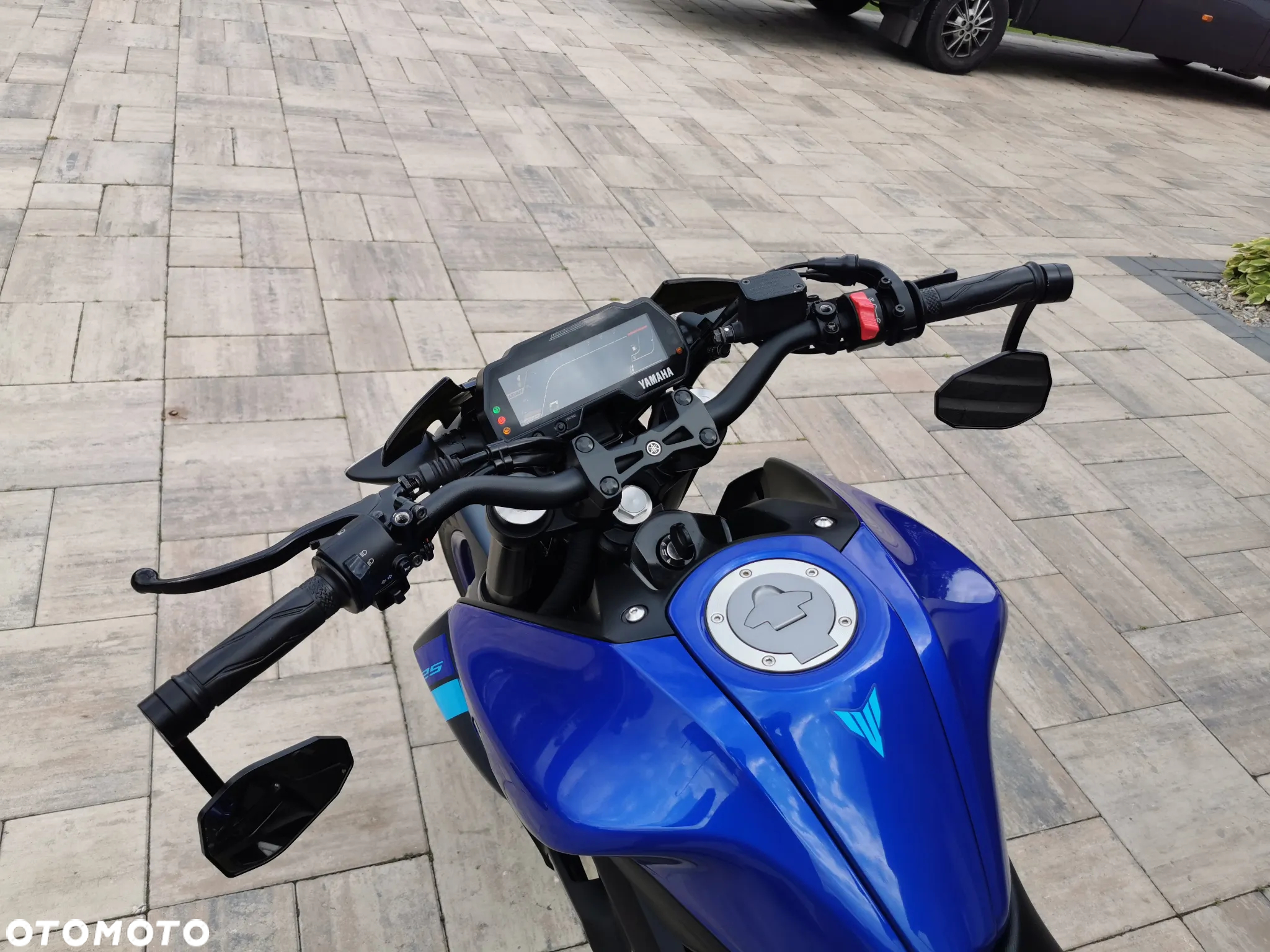 Yamaha MT - 16