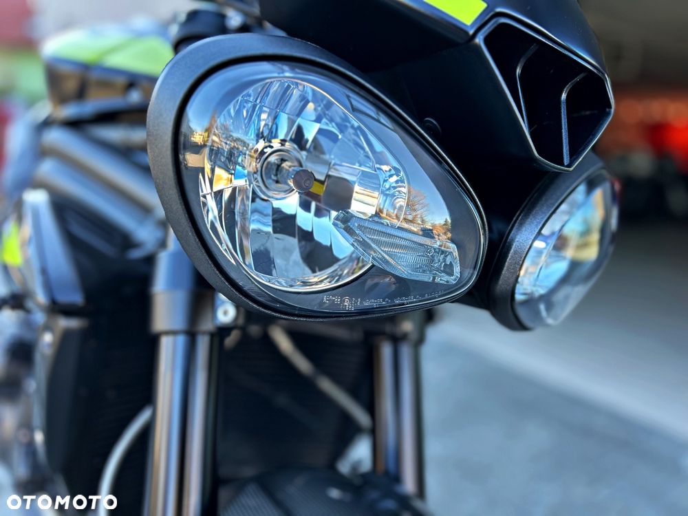 Triumph Speed Triple - 9