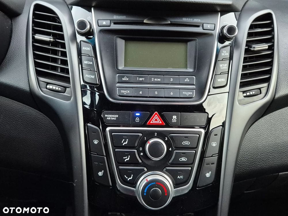 Hyundai i30 1.6 GDI Premium - 16