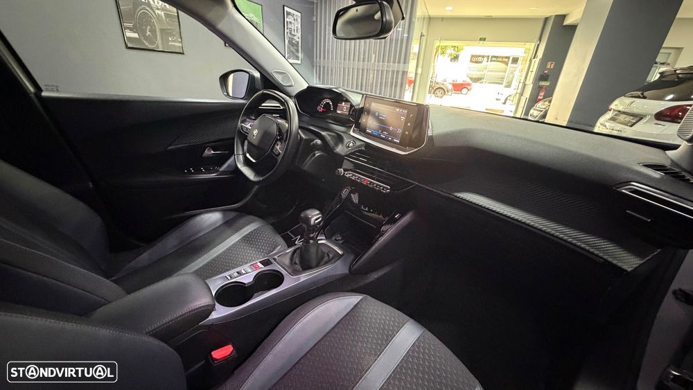 Peugeot 2008 1.2 PureTech Allure Pack - 13