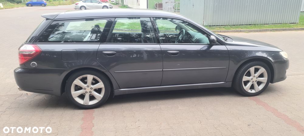 Subaru Legacy - 6
