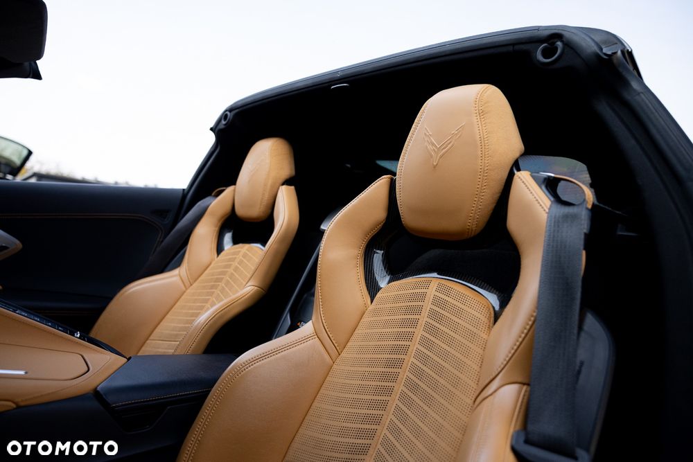 Chevrolet Corvette Stingray 3LT 6.2 V8 Automatik - 29