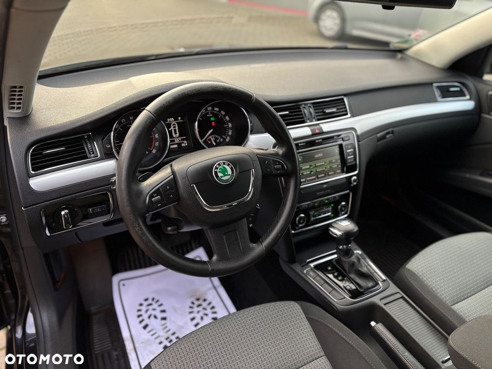 Skoda Superb 2.0 TDI DSG Exclusive - 20