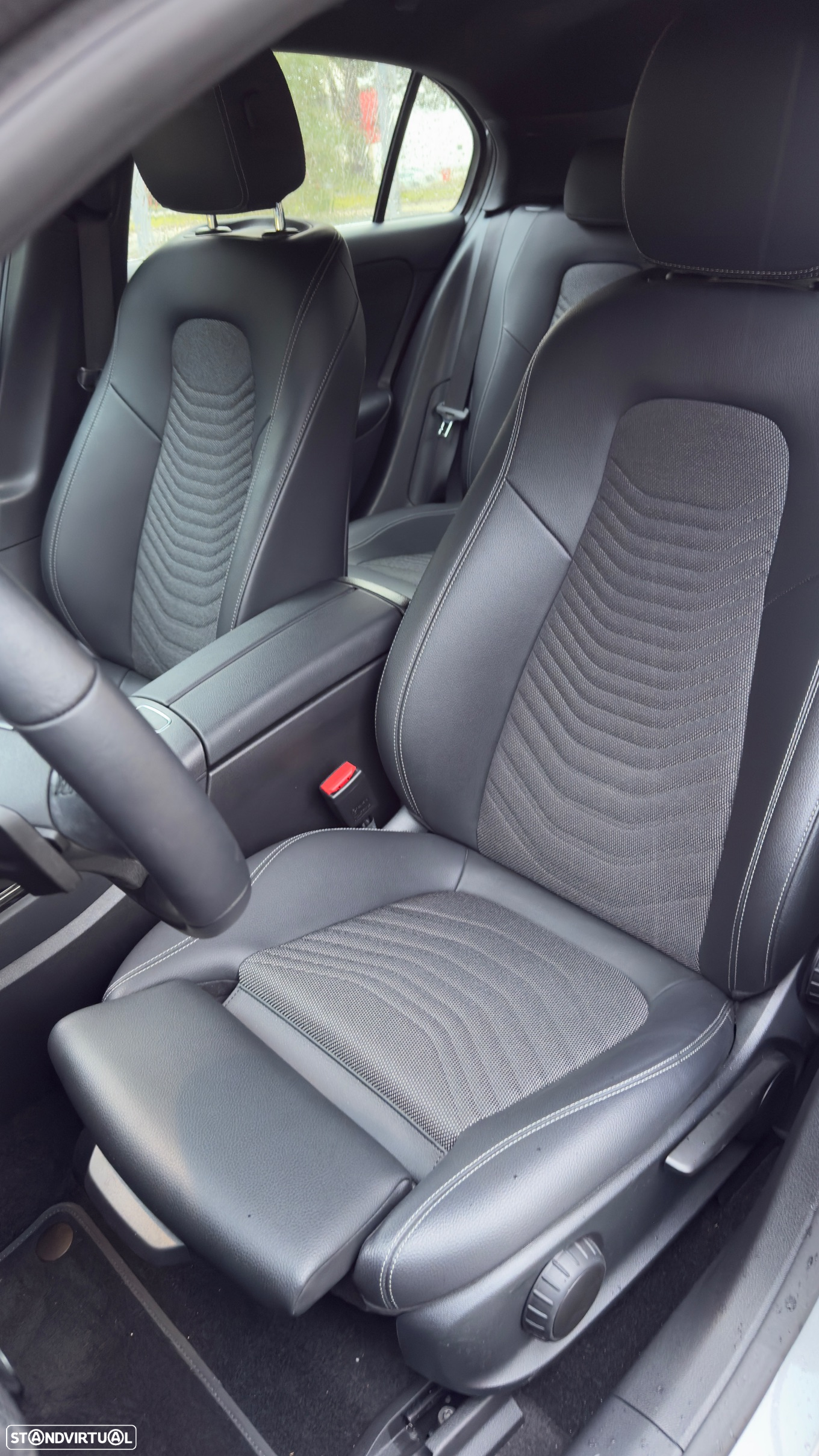 Mercedes-Benz A 180 d Style Aut. - 35