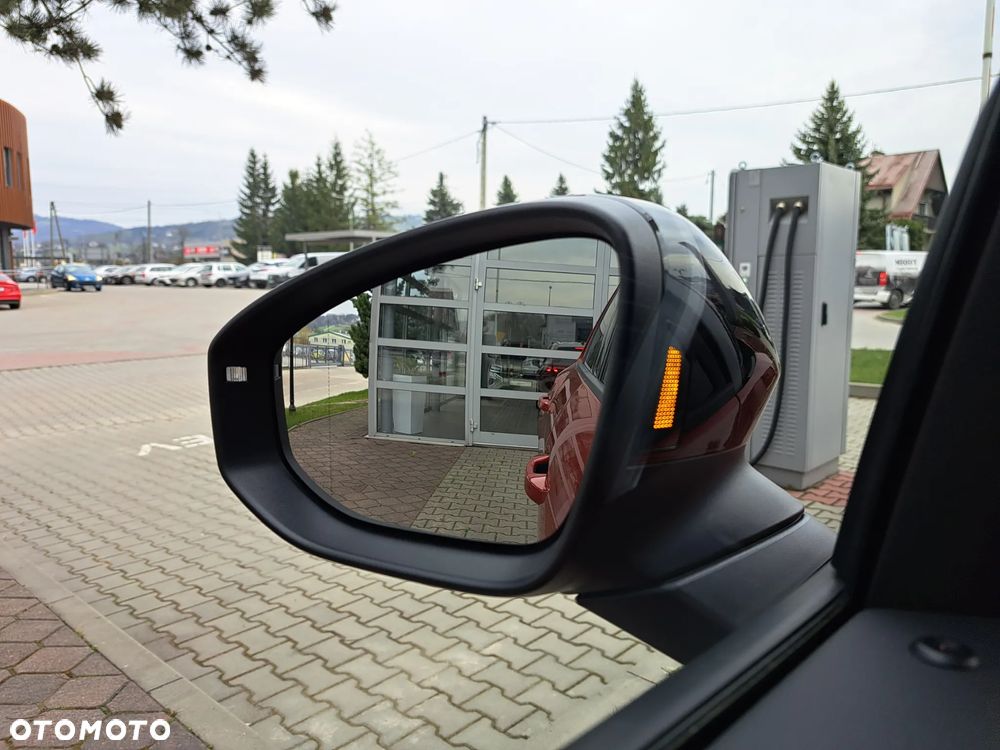 Volkswagen T-Roc 1.5 eTSI Style DSG - 26