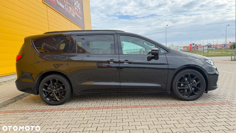 Chrysler Pacifica - 7