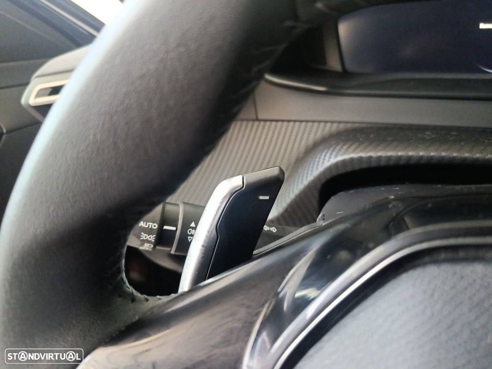 Peugeot 208 1.2 PureTech Allure EAT8 - 14