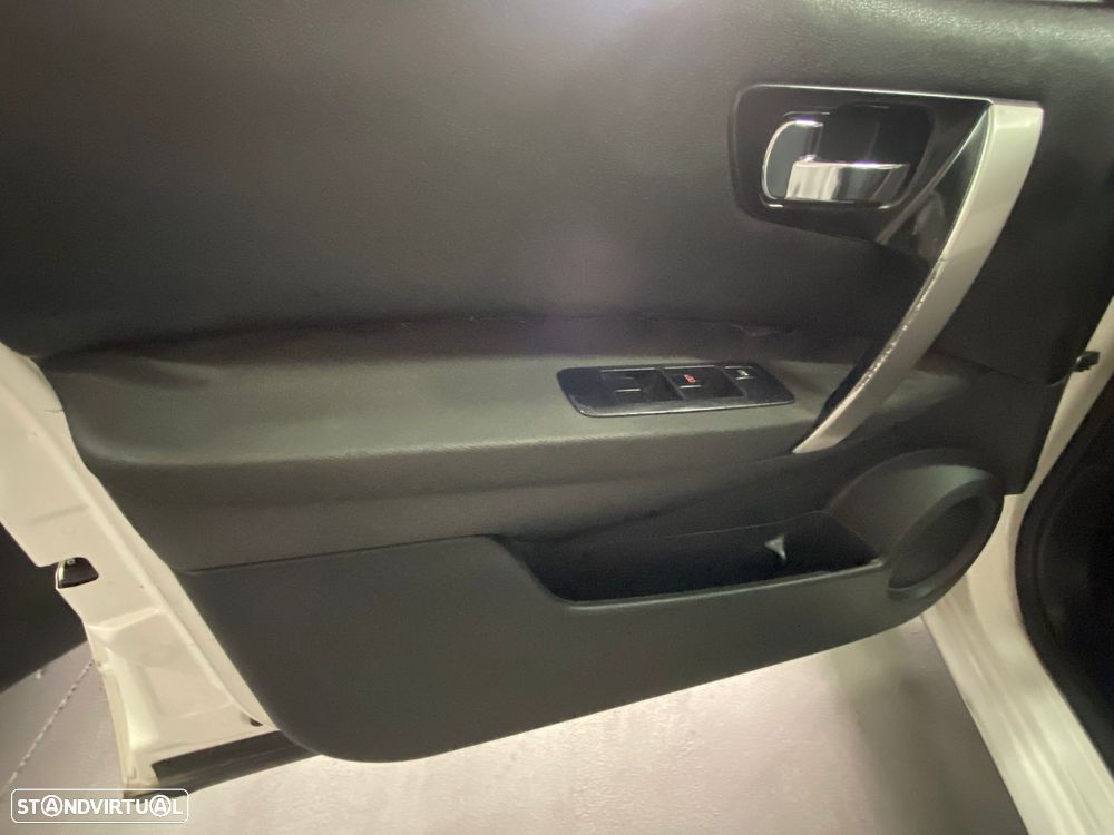 Nissan Qashqai 1.5 dCi ECO Acenta+N.Connect - 17