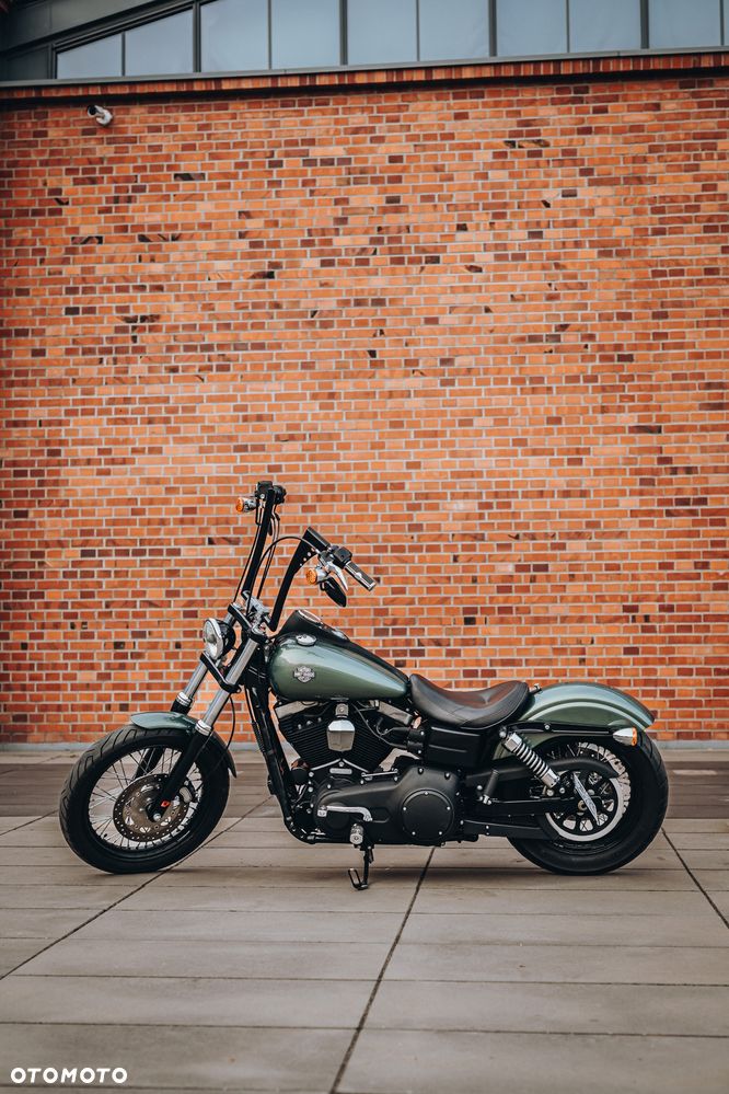 Harley-Davidson Dyna Street Bob - 13
