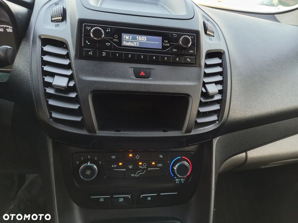 Ford Transit Connect - 22