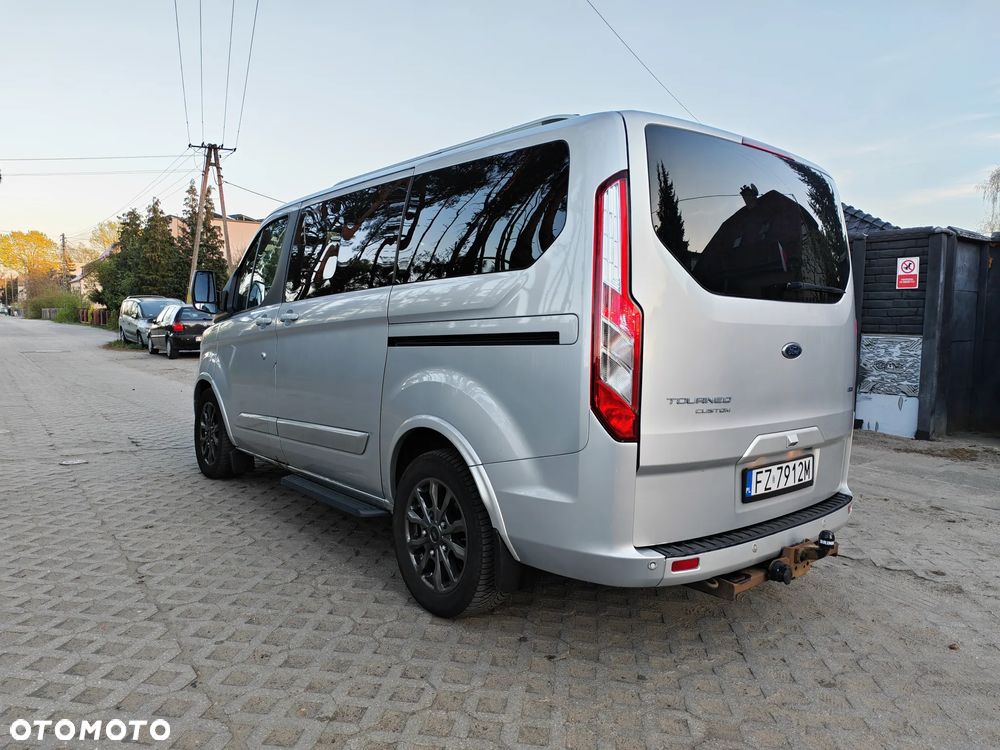 Ford Tourneo Custom 2.0 EcoBlue L1 Titanium - 6