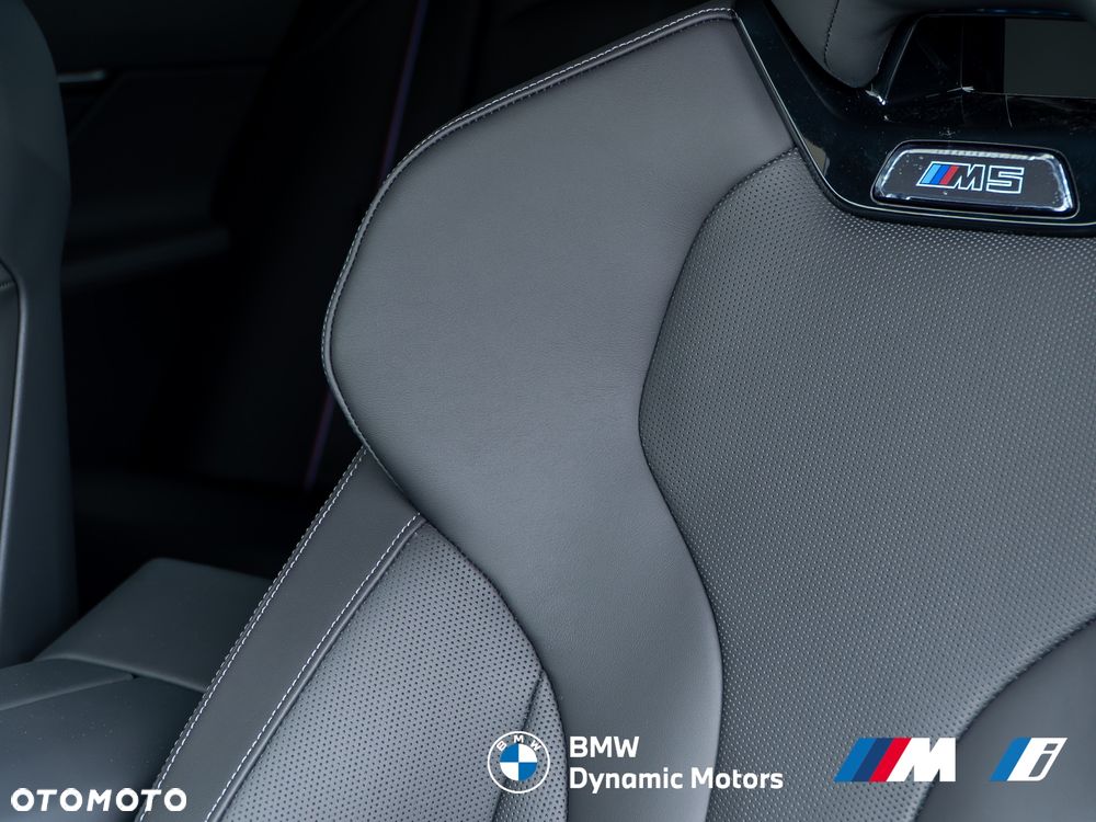 BMW M5 xDrive - 28