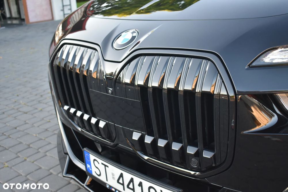 BMW Seria 7 740d xDrive mHEV Individual Edition sport - 15
