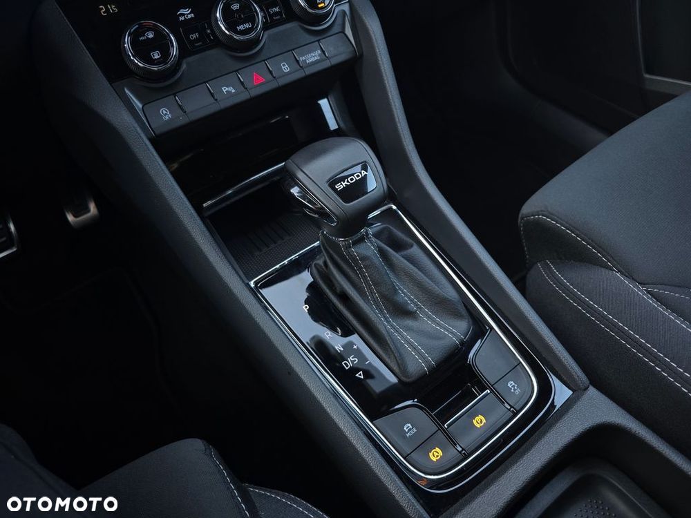 Skoda Karoq 1.5 TSI ACT Sportline DSG - 22